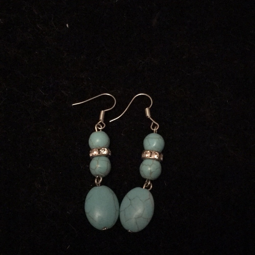 “Turquoise” earrings with a touch of sparkle